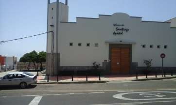 Iglesia de Lomo Cementerio adecentada (Foto TA)