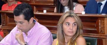 Imagen de la concejala de Desarrollo Local, Soledad Hernández, y el concejal de Vías y Obras, Alejandro Ramos (Foto TA)