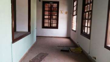 Estado en que ha quedado el inmueble tras el último ataque vandálico (Foto TA)