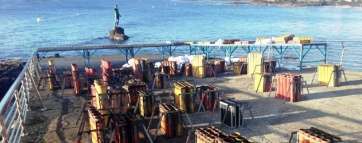 Preparativos del material pirotécnico en el muelle de Melenara (Foto TA)