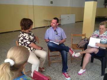 Eloy Santana con el colectivo vecinal de La Herradura (Foto TA)