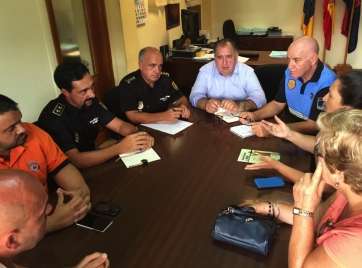 Imagen de la junta de seguridad celebrada esta mañana en San Juan (Foto TA)