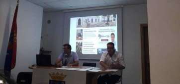 Momento de la reunión de anoche en la sede de Más por Telde (Foto TA)