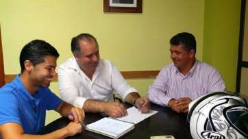 Reunión de Martel con representantes de Aemoto (Foto TA)