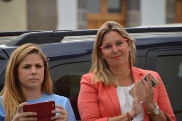 María González Calderín (d), esta mañana en San Juan en la Carrera Transdiabetes (Foto TA)