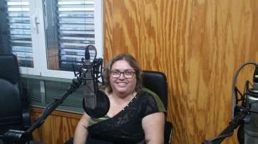 María Luisa Dávila, en los estudios de Radio Faycán (Foto TA)