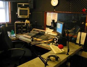 Imagen de archivo de un estudio de radio (Foto TA)