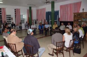 Imagen del encuentro del PP con los agricultores de Telde (Foto TA)