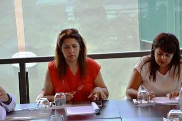 Imagen de archivo de la alcaldesa y la consejera Alonso (Foto TA)