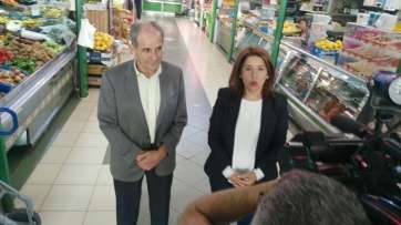Rodríguez y Hernández, en el mercado municipal de Telde (Foto TA)