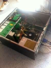 Material destrozado (Foto TA)