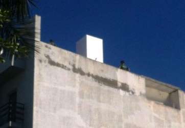 Instalación de la antena de telefonía móvil (Foto TA)