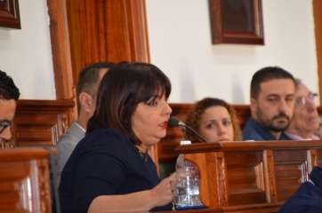 Gloria Cabrera, en un reciente Pleno del Ayuntamiento de Telde (Foto TA)