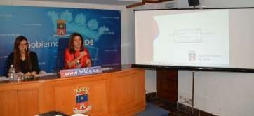 Carmen Hernández y Natalia Santana, este mediodía en la rueda de prensa (Foto TA)