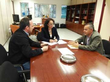 Álvaro Monzón, Eloy Santana y Ana María Batista (Foto TA)
