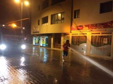 Trabajos de limpieza en Arnao (Foto TA)