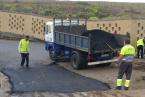 Obras de reposición del asfaltado en el camino de El Caracol a Lomo los Frailes (Foto TA)
