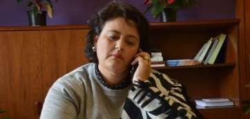 Celeste López, con gesto serio este mediodía (Foto TA)