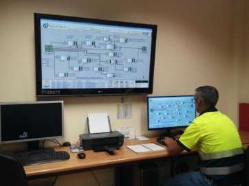 Sala de control de la desaladora de Aguas de Telde en Salinetas (Fto TA)