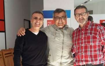 José Antonio Perera, primero por la izquierda, con el exconcejal Gumersindo Hernández y el actual edil de Recursos Humanos, Gregorio Viera (Foto TA)