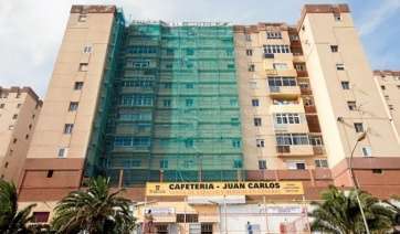 Obras en los bloques 11 y 13 del Valle de Jinámar (Foto Borja Suárez-C7)