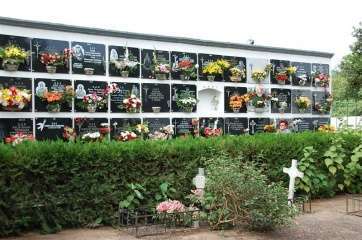 Nichos en el cementerio de San Juan (Foto TA)