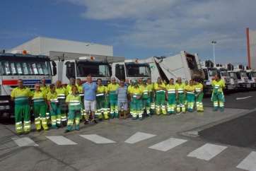 Imagen de archivo de un paro del personal de recogida de residuos sólidos (Foto TA)