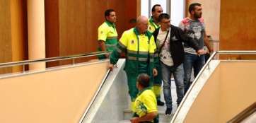 Sindicalistas de FCC, tras la reunión de esta mañana (Foto TA)