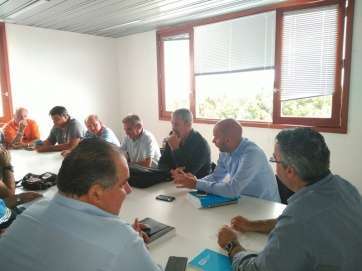 Un momento de la reunión en Ingenio (Foto TA)