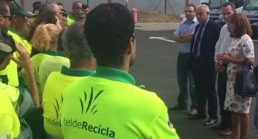 La alcaldesa Carmen Hernández, en una imagen de archivo durante una visita a las instalaciones de FCC (Foto TA)