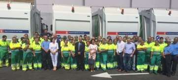 Imagen de archivo de una visita de la alcaldesa Carmen Hernández y del concejal Eloy Santana a las instalaciones de FCC en Telde (Foto TA)