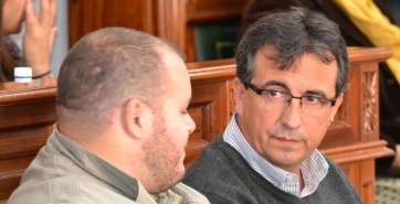 Los ediles de Más por Telde, Juan Francisco Artiles y Rubén Rodríguez, promotores del recurso (Foto TA)