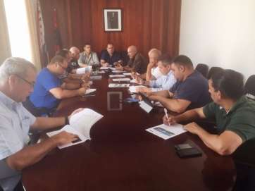 Reunión de la Junta de Seguridad y Emergencias para definir el plan de la prueba (Foto TA)