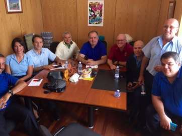 Reunión para ultimar el borrador de la nueva ordenanza municipal del taxi (Foto TA)