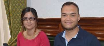Esther González y Guillermo Eugenio, concejales afines a Podemos, en el pleno de hoy en Telde (Foto TA)