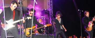 Los Coquillos, en el concierto que dio el verano de 2014 en La Garita (Foto TA)