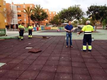 Eloy Santana, en el parque infantil de Las Remudas (Foto TA)