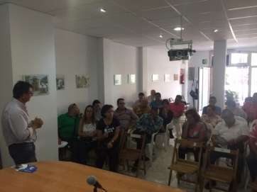 La jornada finalizó con un debate sobre la situación política de Telde (Foto TA)