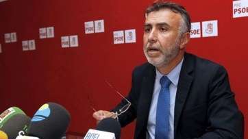 Ángel Víctor Torres (Foto Elvira Urquijo)