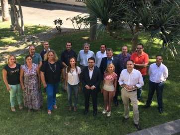 Participantes en el encuentro del PP (Foto TA)