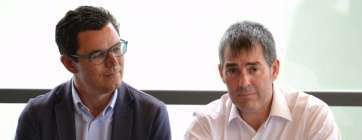 El presidente Fernando Clavijo, junto a Pablo Rodríguez durante un acto en Telde (Foto TA)