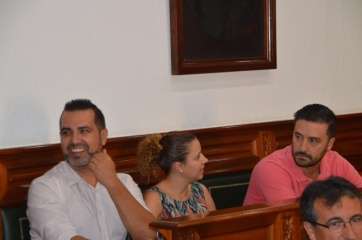 Tres de los cuatro ediles de Unidos por Gran Canaria, en el último Pleno del Consistorio de Telde (Foto TA)