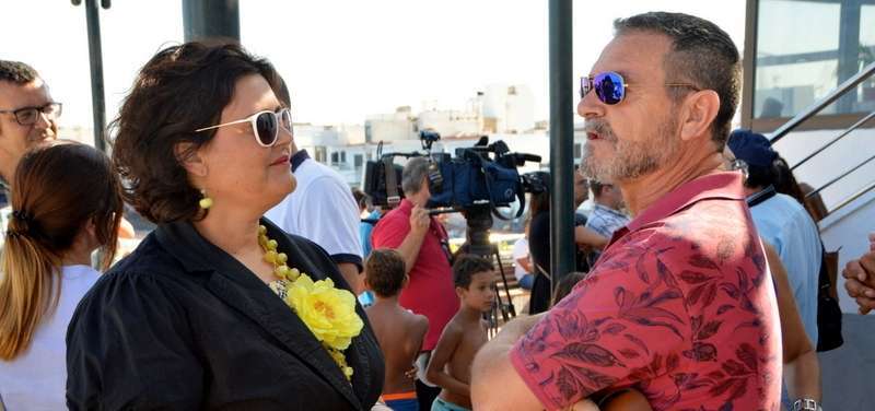 Los ediles Celeste López (NC) y Gregorio Viera (PSOE) (Foto Antonio Alí)