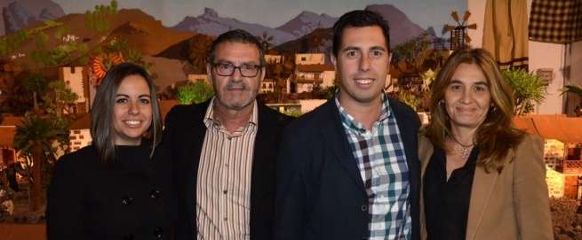 Los cuatro ediles del PSOE en una foto de la pasada semana (Foto TA)