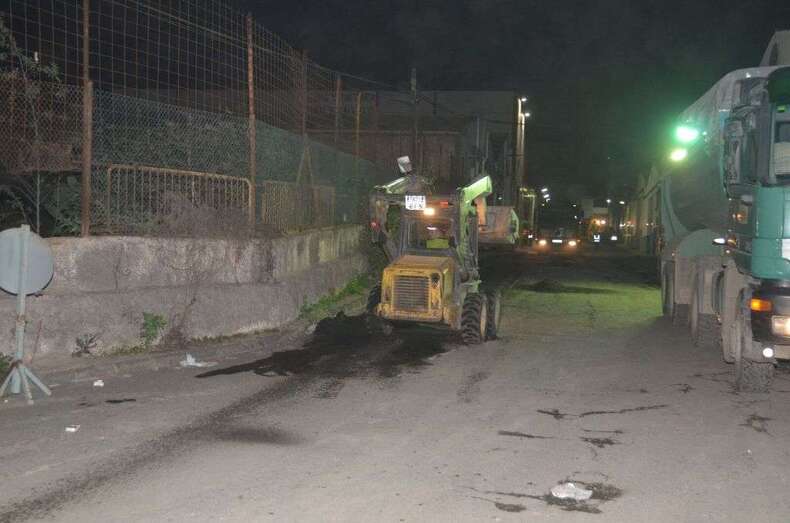 Imagen captada esta noche de los trabajos preliminares en Maipez (Foto Francisco Javier Santana)