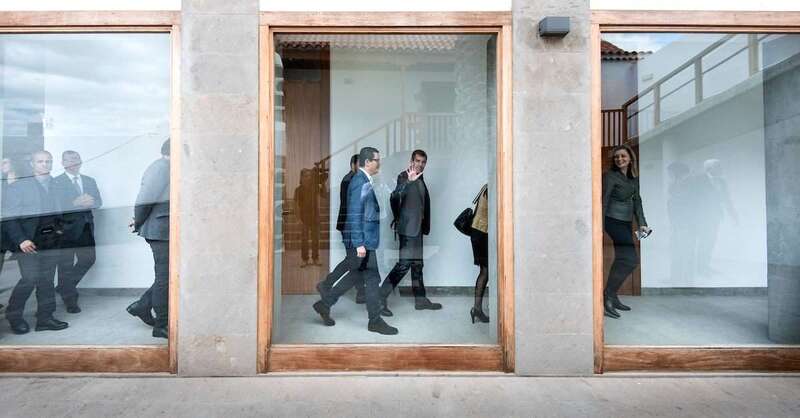 El presidente Fernando Clavijo, este martes durante un recorrido por la Casa de los Sall (Foto TA)