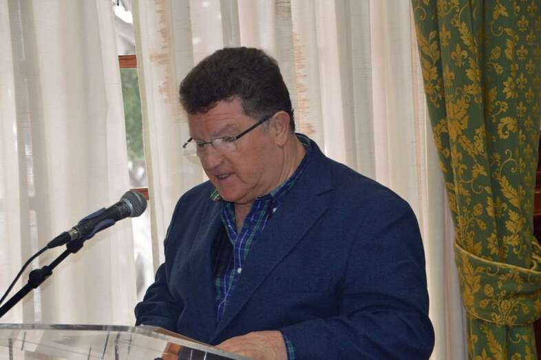 José Báez durante la lectura del manifiesto por la paz (Foto TA)