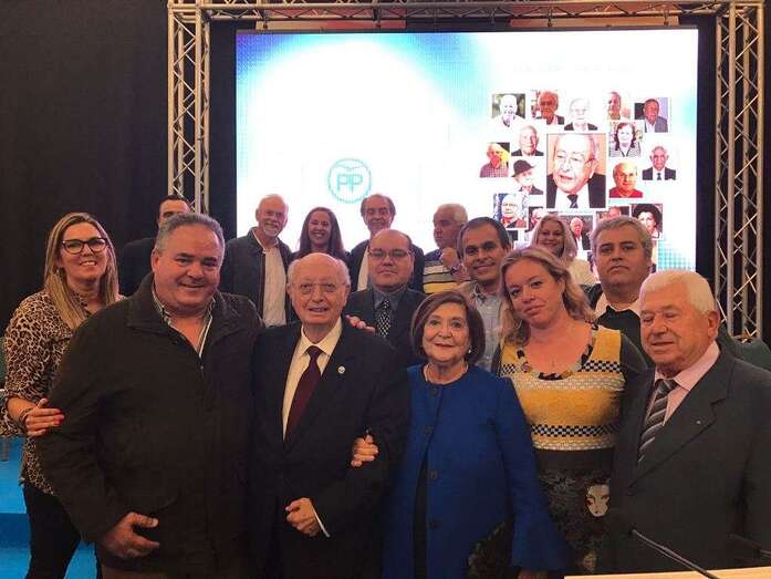 El PP de Telde arropó a Artiles (Foto TA)