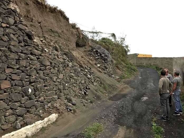 Muro que ofrece un peligroso estado de conservación (Foto TA)