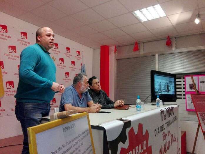Momento de la charla de este viernes en la sede de IUC en Telde (Foto TA)